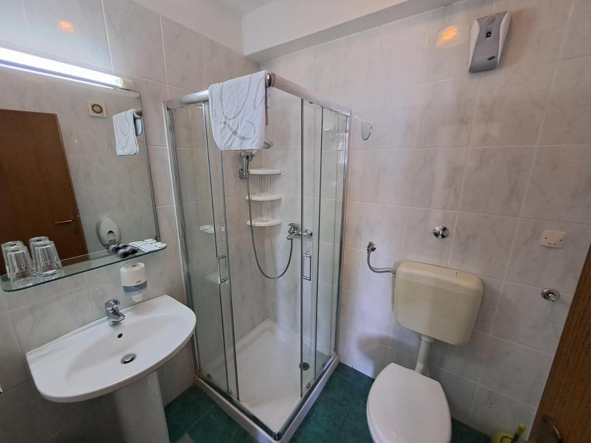 Sobe Mamalu Bed and Breakfast Valun Εξωτερικό φωτογραφία