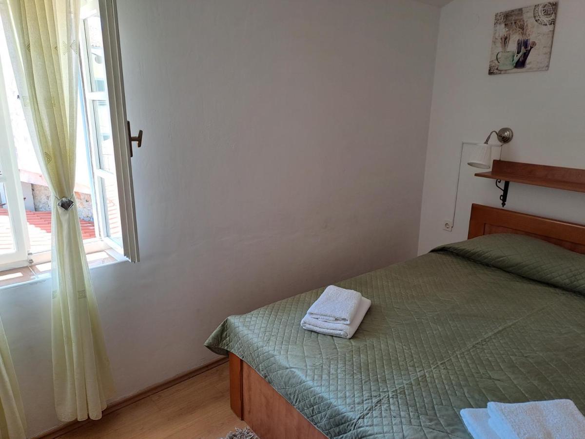 Sobe Mamalu Bed and Breakfast Valun Εξωτερικό φωτογραφία