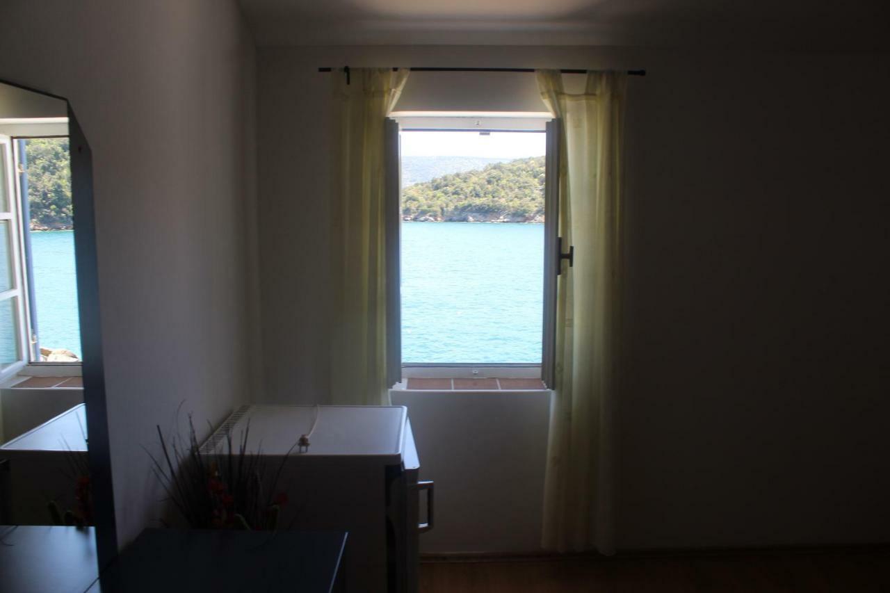 Sobe Mamalu Bed and Breakfast Valun Εξωτερικό φωτογραφία